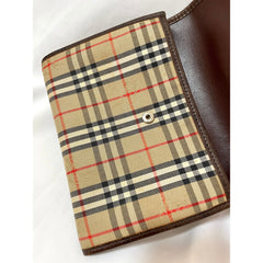 Vintage Burberry classic beige nova check fabric mini clutch wallet purse leather trimmings. Unisex purse. 051206ya1