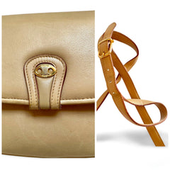 Vintage Celine beige leather shoulder bag with golden Triomphe and logo. Elegant and classic purse. 060123ac4