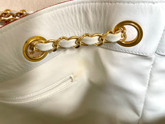 Vintage CHANEL red and white canvas large hobo shoulder bag with supermodel print and CC charm. Mademoiselle. 0407231