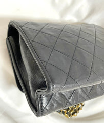 Vintage CHANEL black fringe camera bag with double flaps. Must have collar design flap shoulder bag. 0408151