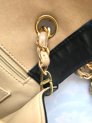 Vintage CHANEL beige and black frame lambskin 2.55 classic flap shoulder bag with golden CC. Popular purse Diana bag. 0403178