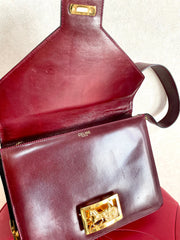 Vintage Celine wine red shoulder bag with clutch purse with golden carriage logo. Perfect elegance for your daily use. 050326rk1