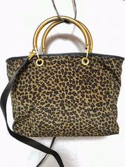 Vintage Bottega Veneta brown leopard handbag with golden handles. Can be worn on a shoulder with strap. 0404052re1