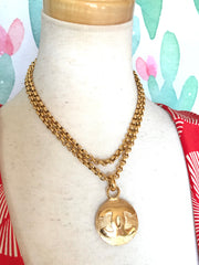 Vintage CHANEL golden chain necklace with round CC mark charm pendant top. Gorgeous jewelry. Best gift idea. 040107br1