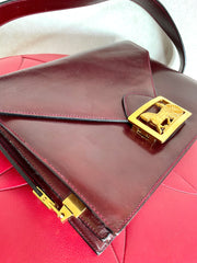 Vintage Celine wine red shoulder bag with clutch purse with golden carriage logo. Perfect elegance for your daily use. 050326rk1