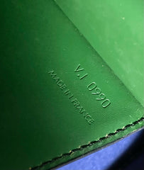 Vintage Louis Vuitton rare black epi mod shoulder bag with green bullseye. Unique epi purse. 0410282