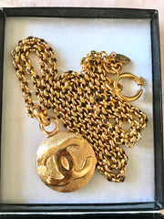 Vintage CHANEL golden chain necklace with round CC mark charm pendant top. Gorgeous jewelry. Best gift idea. 040107br1