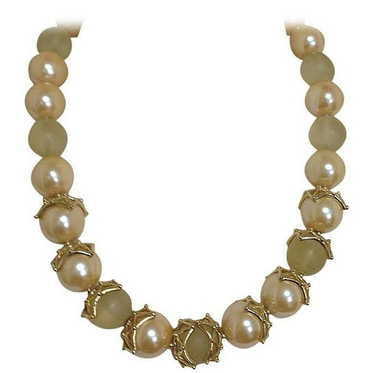 MINT. Vintage Givenchy large white faux pearl and gold tone spider nest motif balls statement necklace.  Gorgeous rare jewelry. 0506283