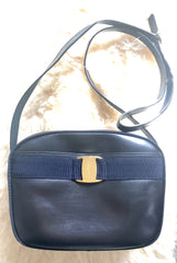 Vintage Salvatore Ferragamo dark navy leather shoulder bag with golden logo embossed motif from vara collection. Classic purse. 050406r7