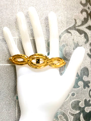 Vintage FENDI gold tone twisted design brooch pin, hat pin with FF mark. Can be used as a brooch pin, jacket brooch pin too. 0506303