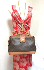 Vintage Celine brown macadam blaison doctor bag with tanned brown leather trimming. Classic unisex use bag. riri zipper. 050315r3