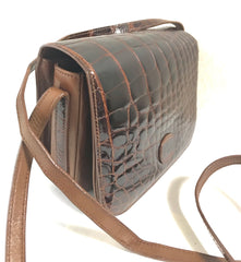 Vintage GUCCI brown crocodile leather shoulder bag with GG mark. Unisex. Rare masterpiece.