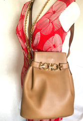 Vintage Salvatore Ferragamo camel brown leather hobo style shoulder bag with gancini gold tone closure. Masterpiece for daily use. 050320r6