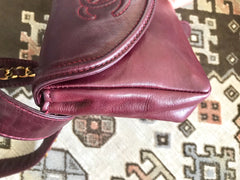 Vintage CHANEL wine fanny pack, leather belt bag with detachable chain belt and CC stitch mark on flap.  Fits 29.5" -32.6" 070502re2