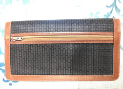 Vintage Bally black and brown wallet with B logo motif. Classic purse for unisex use. 060909r1
