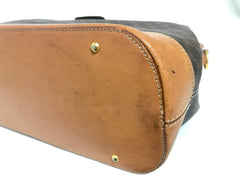 Vintage Celine brown macadam blaison doctor bag with tanned brown leather trimming. Classic unisex use bag. riri zipper. 050315r3