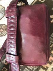 Vintage CHANEL wine fanny pack, leather belt bag with detachable chain belt and CC stitch mark on flap.  Fits 29.5" -32.6" 070502re2