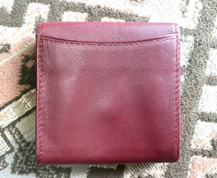 Vintage Cartier genuine wine leather square coin case with gold tone frames. must de Cartier. Unisex use. 060905r5