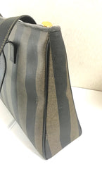 Vintage FENDI classic pecan stripe pattern large shopper tote bag with black leather handles. Daily use bag for Unisex.