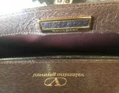 Vintage Valentino Garavani kelly bag style pigskin leather brown clutch purse, document bag. Classic vintage piece for unisex use.