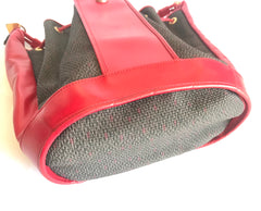 Vintage Yves Saint Laurent  red and grey hobo bucket shoulder bag with leather trimmings and golden logo plate. YSL classic purse. 050323re6