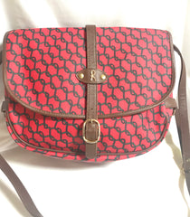 Vintage Roberta di Camerino red and brown saumur messenger shoulder bag with leather trimmings with R logo motif.  Made in USA. 060711r2