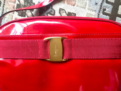 Vintage Salvatore Ferragamo vara collection patent enamel lipstick red shoulder bag with gold tone bow charm. Classic purse. 050407r3