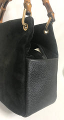 W4 Vintage Gucci black suede leather handbag with bamboo handles. Classic purse from Bamboo collection.