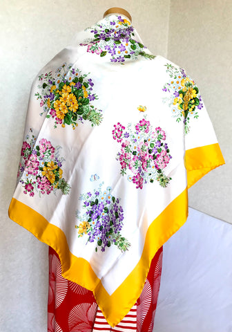 Vintage Gucci classic yellow scarf with multicolor flora prints. Accessory collection. Great gift. Spring flower. 070610re3