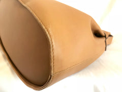 Vintage Salvatore Ferragamo camel brown leather hobo style shoulder bag with gancini gold tone closure. Masterpiece for daily use. 050320r6