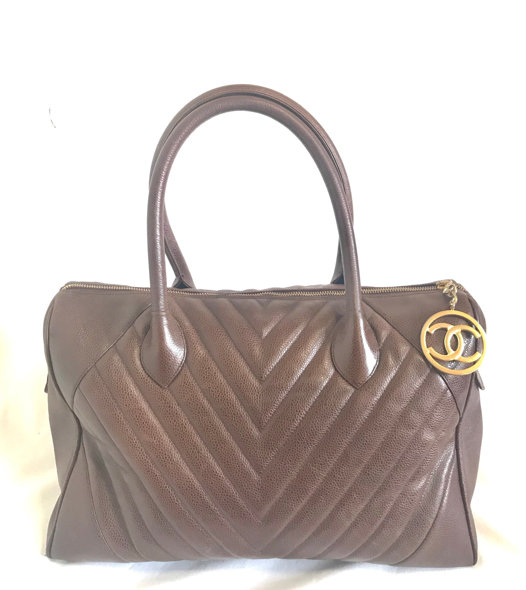 Vintage CHANEL brown caviarskin v stitch, chevron style bag, Speedy bag with golden CC charm. Classic purse for daily use.  060516re1